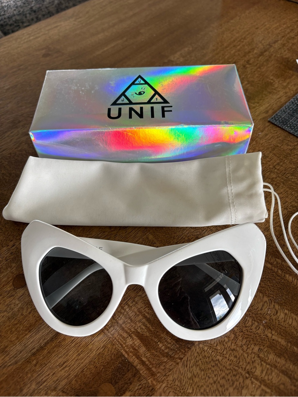 UNIF White Retro Cat-Eye Sunglasses with Dark Lenses